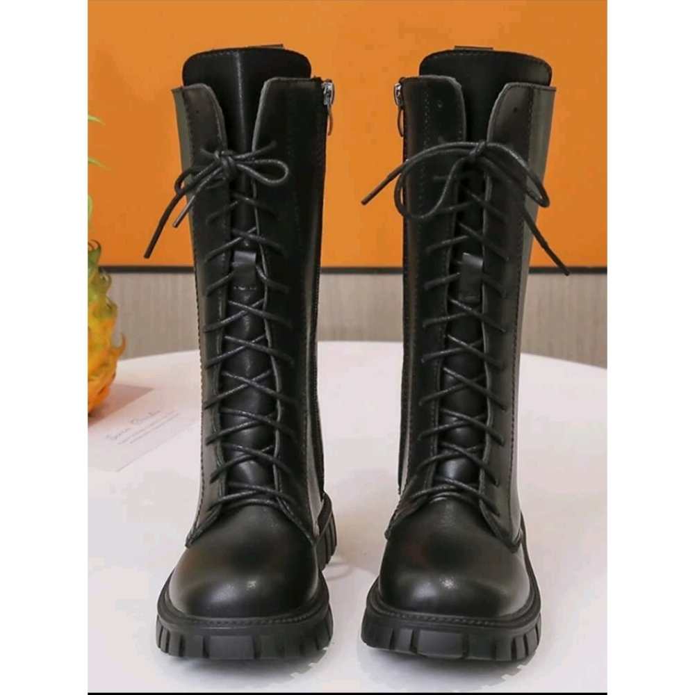 💋 Girls Combat Boots